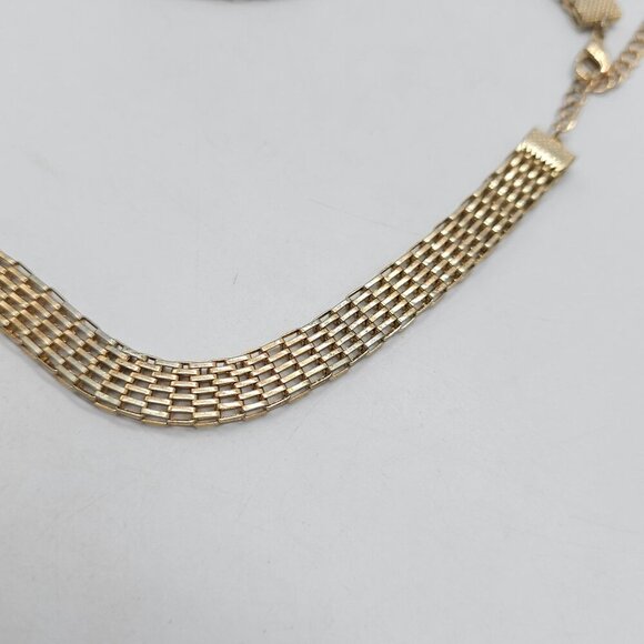 Gold Tone Floral Openwork Statement Necklace With Adjustable Chain - Picture 5 of 9